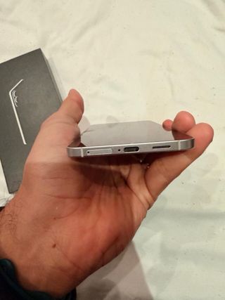 Samsung Galaxy S25 Edge Paletado como nuevo