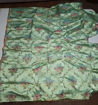 Tela fallera niña verde floral