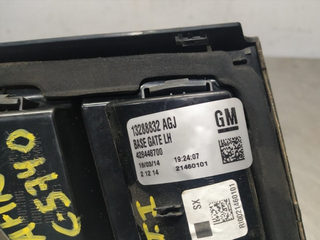 PILOTO TRASERO IZQUIERDO INTERIOR OPEL ZAFIRA C T