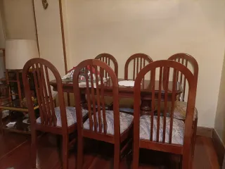 Mesa de comedor con 6 sillas