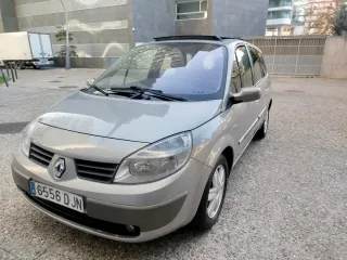 Renault Grand Scenic 2005