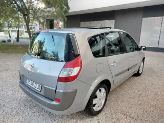 Renault Grand Scenic 2005