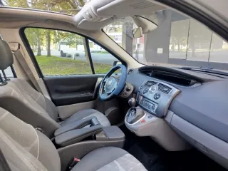 Renault Grand Scenic 2005
