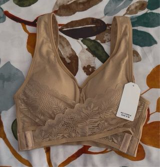 Sujetador beige con encaje