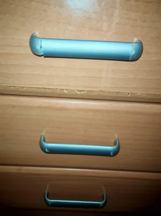 Mesita de noche de madera