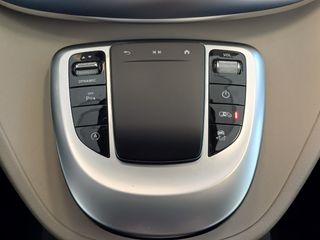 Mercedes-Benz Marco Polo 2022-FURGONETA