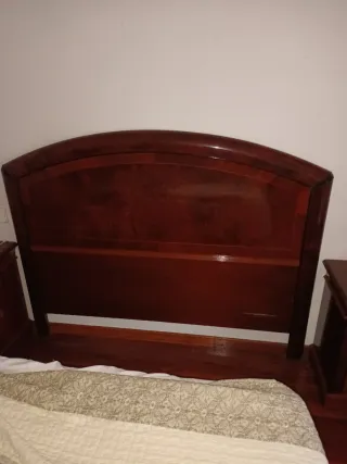 Cabecero de cama de madera