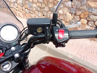 Honda CBF 500 Naked Roja