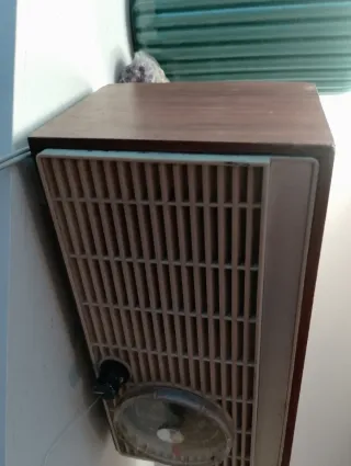 Radio antigua válvulas