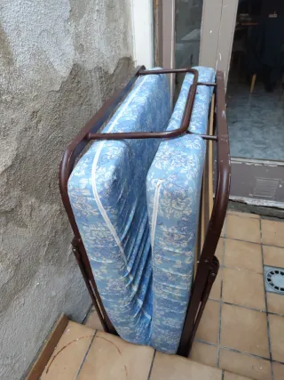 Cama plegable con 2 colchones