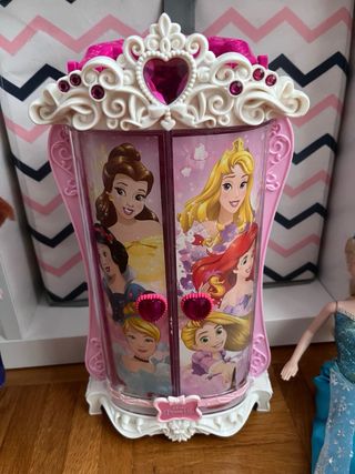 Muñecas Elsa y Ana + Armario Princesas