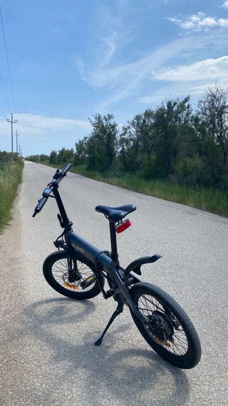 Bici eléctrica plegable e impecable!