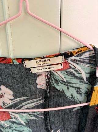 Blusa floral Pull&Bear Talla M