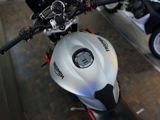 TRIUMPH STREET TRIPLE 675 RX - 2015