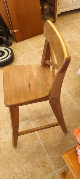 Silla/ trona alta de madera infantil