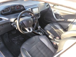 Peugeot 2008, AUTOMATICO AÑO 2018