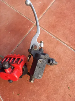 Freno AJP Yamaha TZR Moderna  50cc Delantero