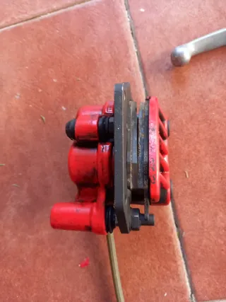 Freno AJP Yamaha TZR Moderna  50cc Delantero