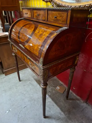 Scrittoio con ribaltina in legno e metallo