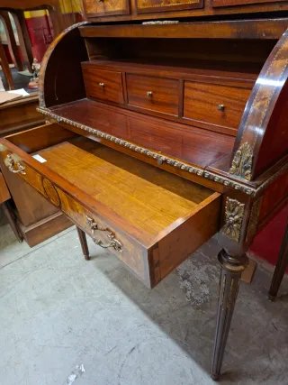 Scrittoio con ribaltina in legno e metallo