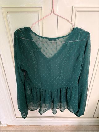 Blusa verde Stradivarius semitransparente
