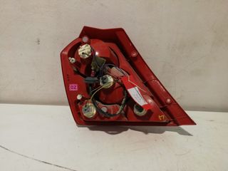 PILOTO TRASERO DERECHO DAEWOO KALOS (5)