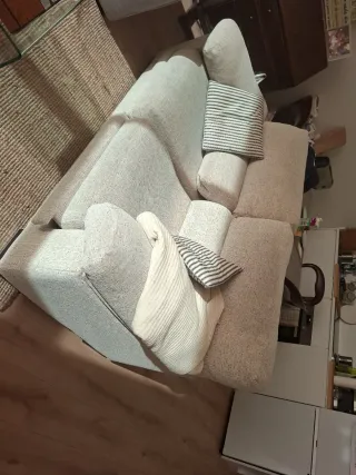 Sofá 2 plazas beige extensible,