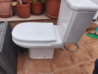 Taza y cisterna Roca porcelana blanca