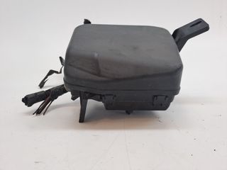 CAJA RELES / FUSIBLES MAZDA 2 LIM. ()