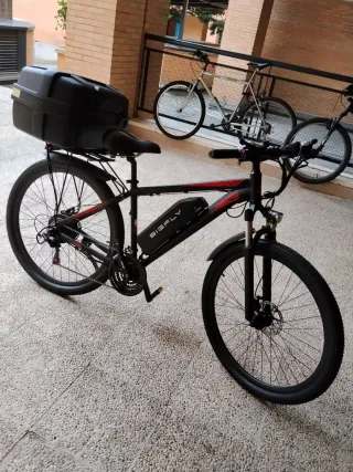 Bicicleta Eléctrica Negra