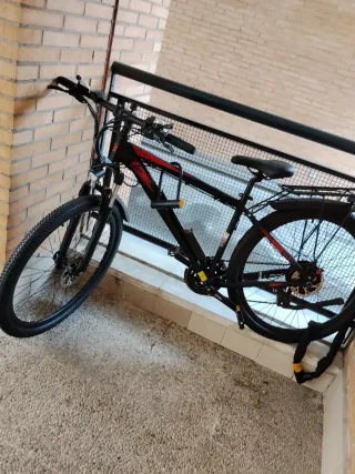 Bicicleta Eléctrica Negra