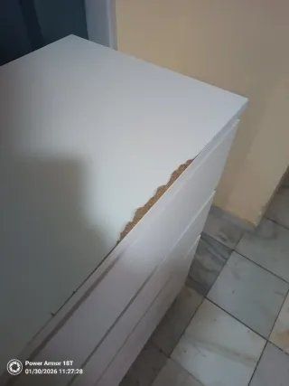 Cómoda Ikea Blanca con Defecto