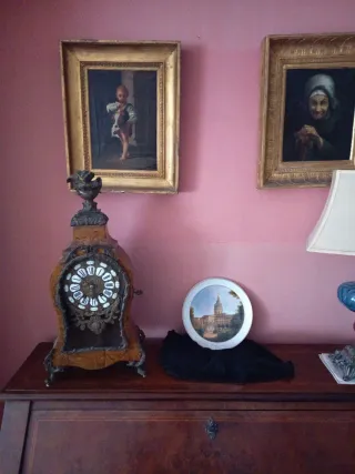 Plato decorativo antiguo