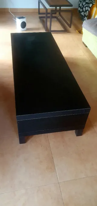 Mesa negra madera comedor