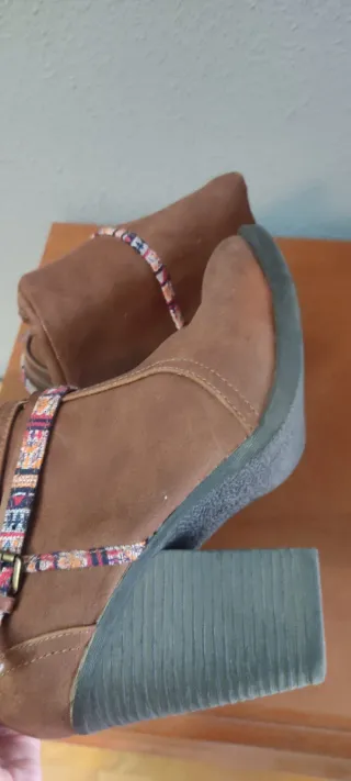 Botas Mustang Marrones Tacón Ancho