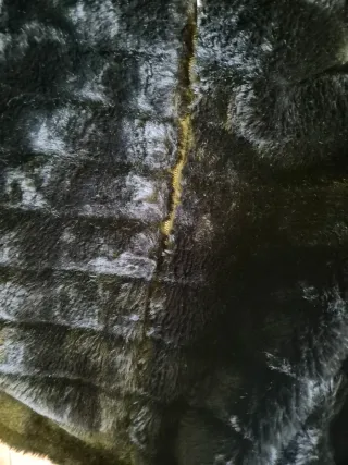 Giacca effetto pelliccia nera a bande