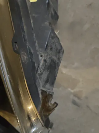 Faros Ford Fiesta 2015