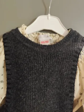 Conjunto niña pichi calenrito y blusa Zara 92 cm