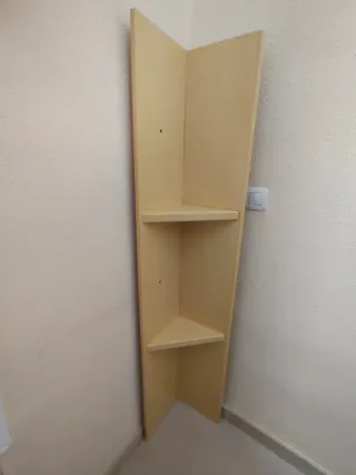 Estantería o esquinera