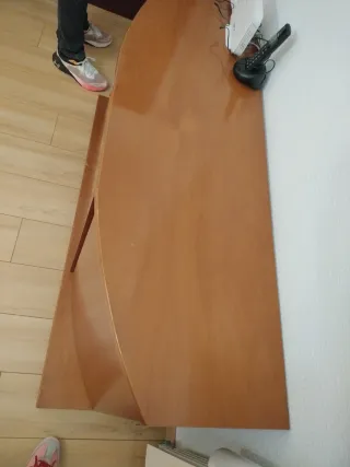 Mueble bajo comedor de madera