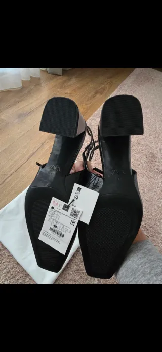 Zapatos Zara negros charol nuevos