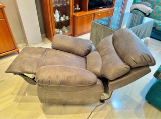 Sillón reclinable eléctrico muy cómodo – perfecto