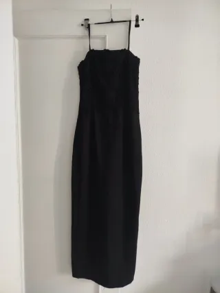 Vestido de fiesta negro con encaje