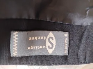 Vestido de fiesta negro con encaje