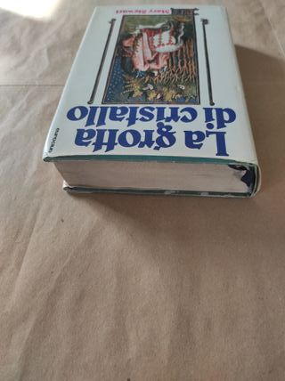 Libro la grotta di cristallo Mary Stewart