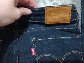 Jeans Levi's Azules