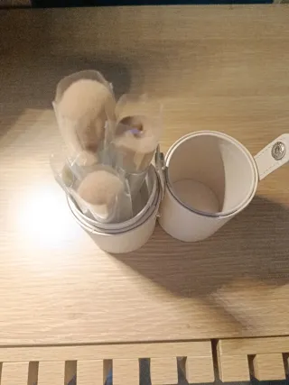 Estuche de brochas de maquillaje Farmasi de viaje