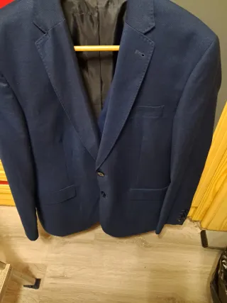 Traje de caballero azul