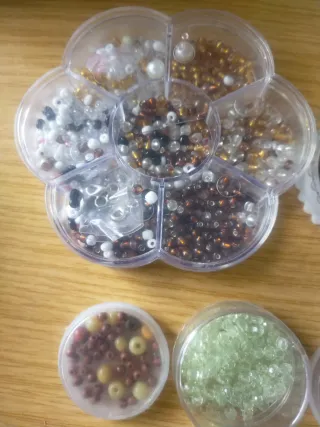 Lote de abalorios multicolor