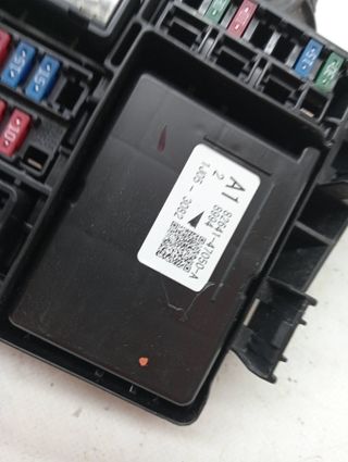CAJA RELES / FUSIBLES TOYOTA C-HR (2)